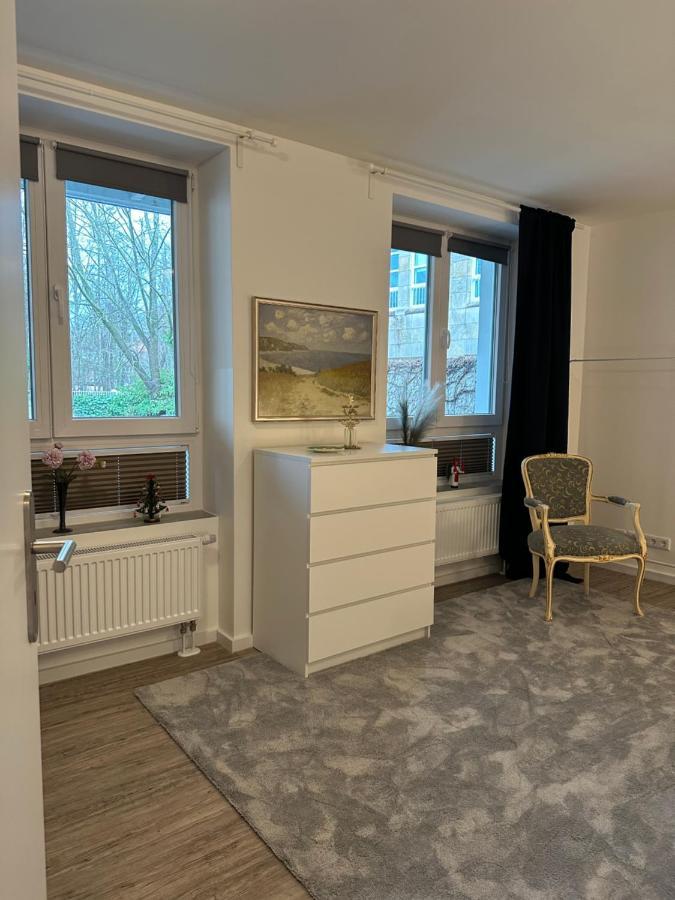 Am Kleinen Muehlenteich - Zentrale Ruhige Lage Mit Parkplatz Und Fahrraedern Apartment Flensburg Exterior photo